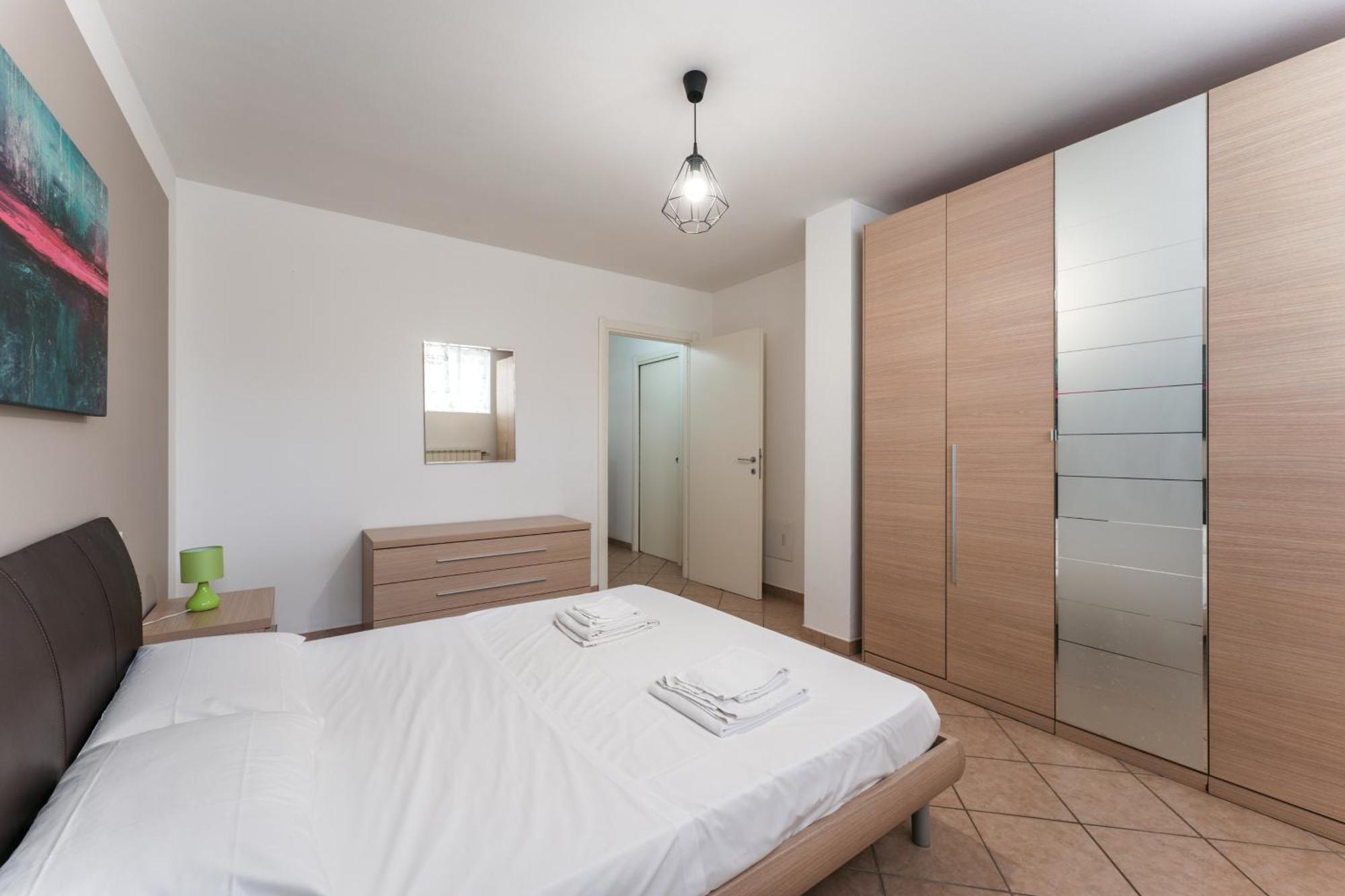 Matteotti Apartments Desenzano del Garda Exterior photo