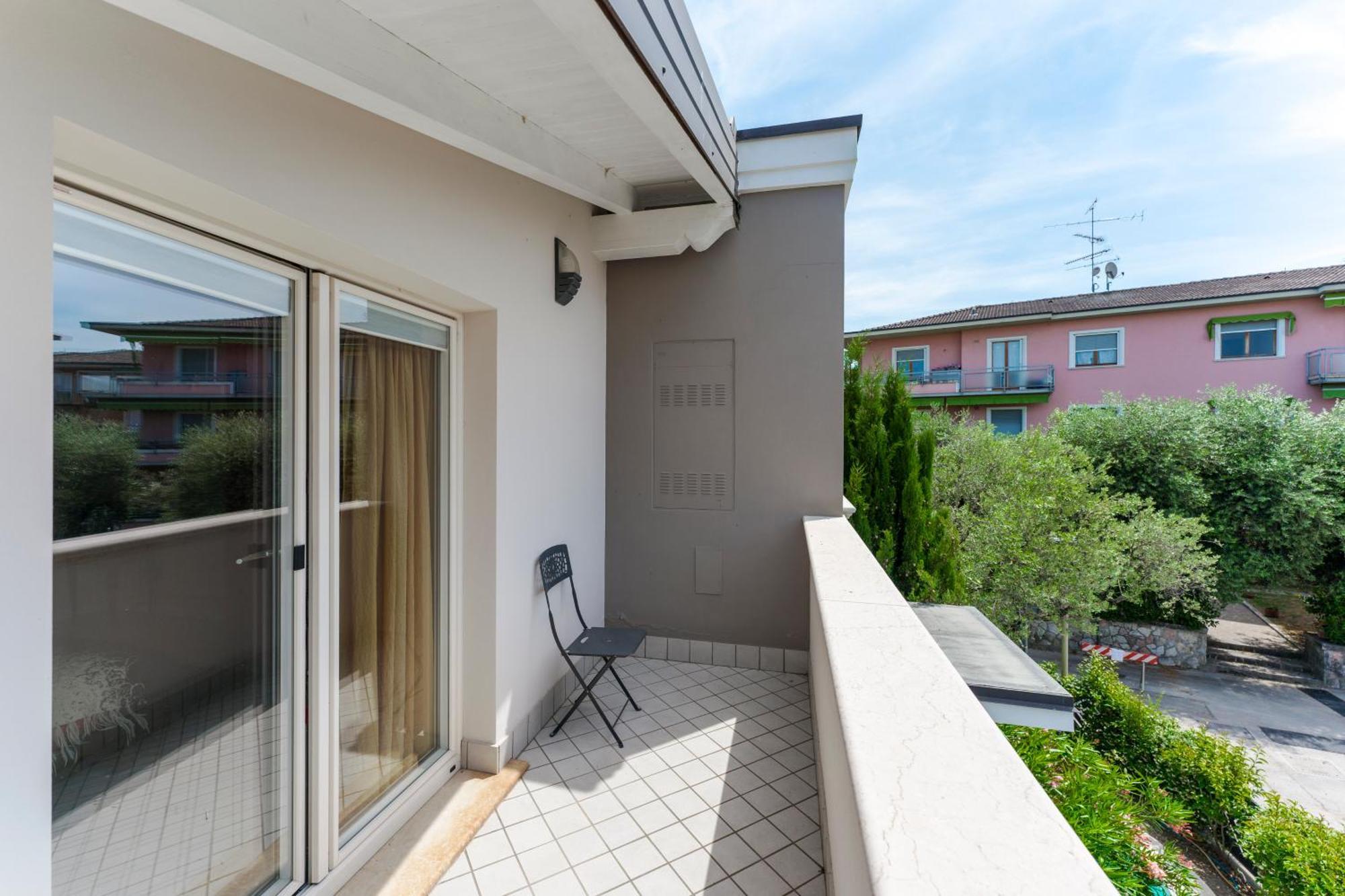 Matteotti Apartments Desenzano del Garda Exterior photo