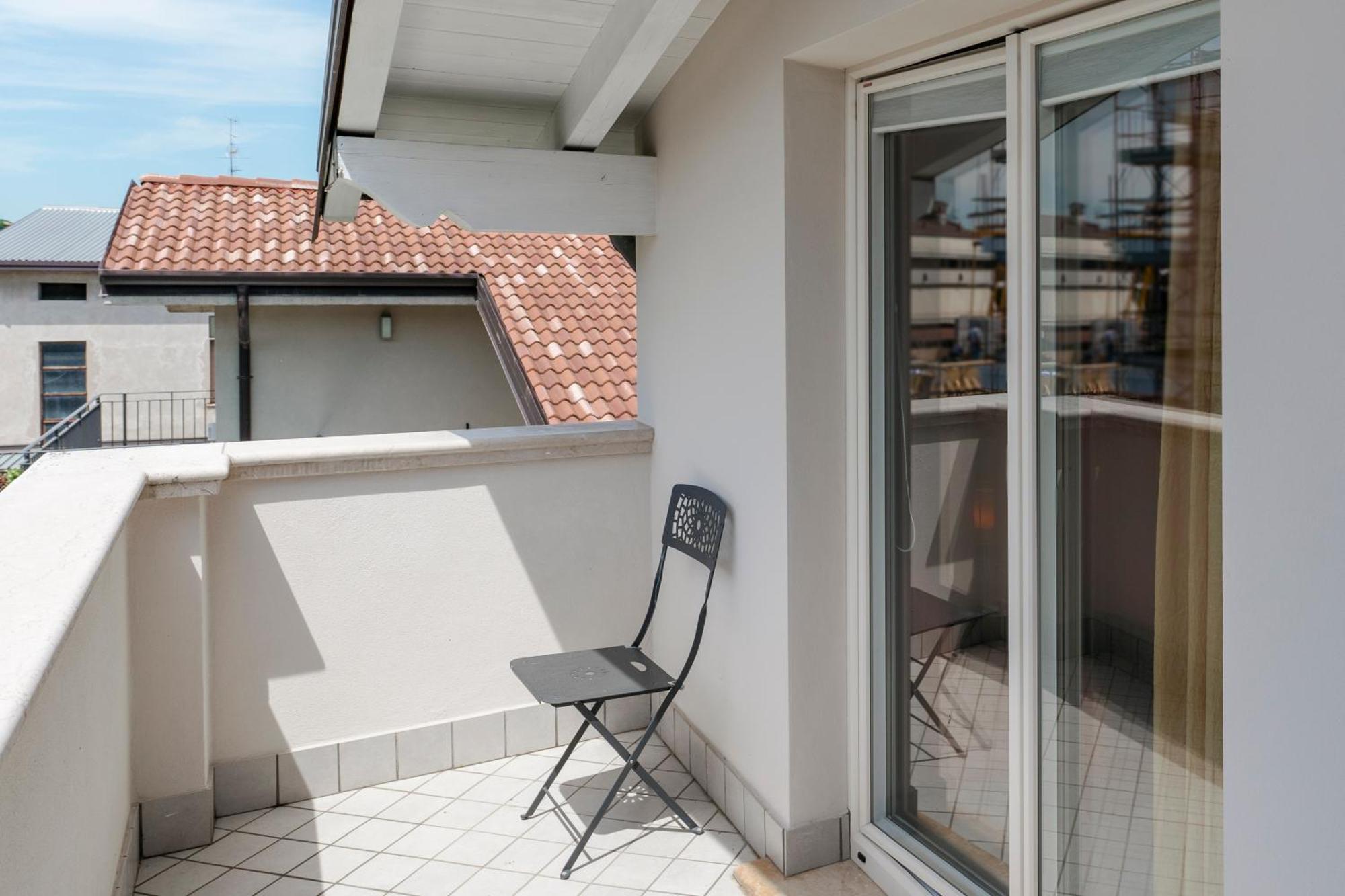 Matteotti Apartments Desenzano del Garda Exterior photo