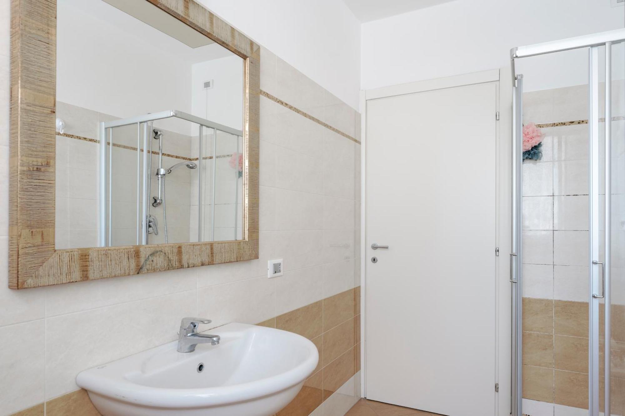 Matteotti Apartments Desenzano del Garda Exterior photo